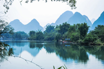 描写出征必胜的诗句