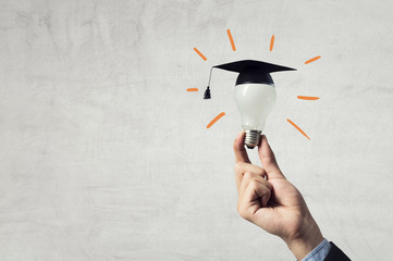 beach和bitch发音区别是什么？