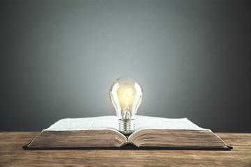 beach和bitch发音区别是什么？