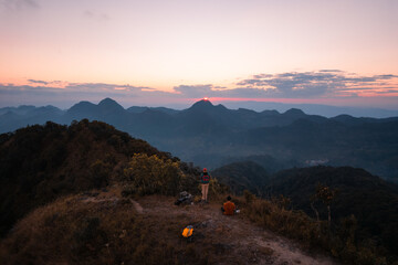 beach和bitch发音区别是什么？