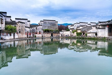 beach和bitch发音区别是什么？