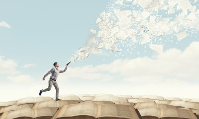 beach和bitch发音区别是什么？